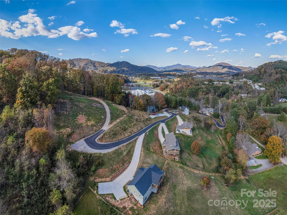 00 Aster Ridge Drive #10 Waynesville, NC 28786