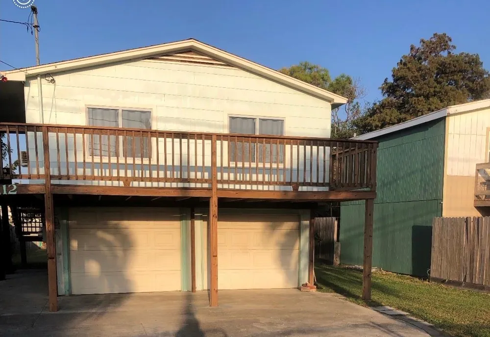 1112 7th Street San Leon, TX 77539