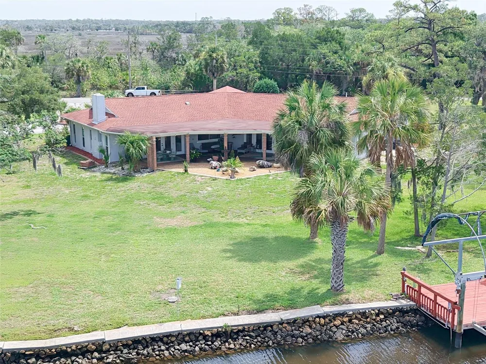 11580 W DIXIE SHORES DRIVE Crystal River, FL 34429