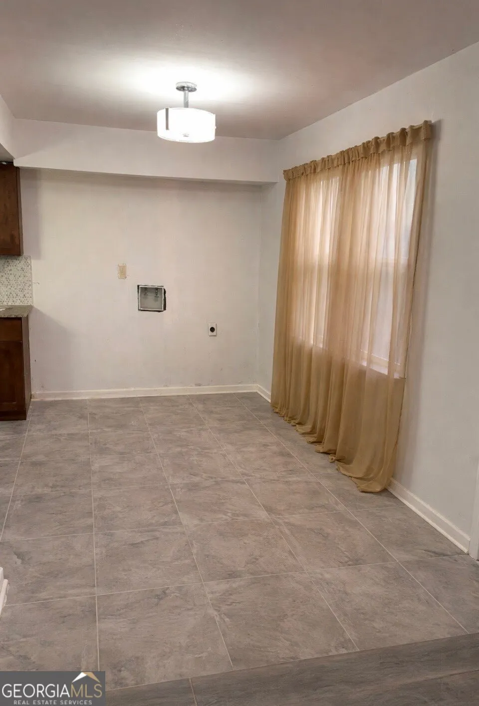 6354 Shannon PKWY Union City, GA 30291