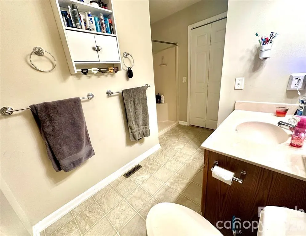 386 Groves Road Union Mills, NC 28167