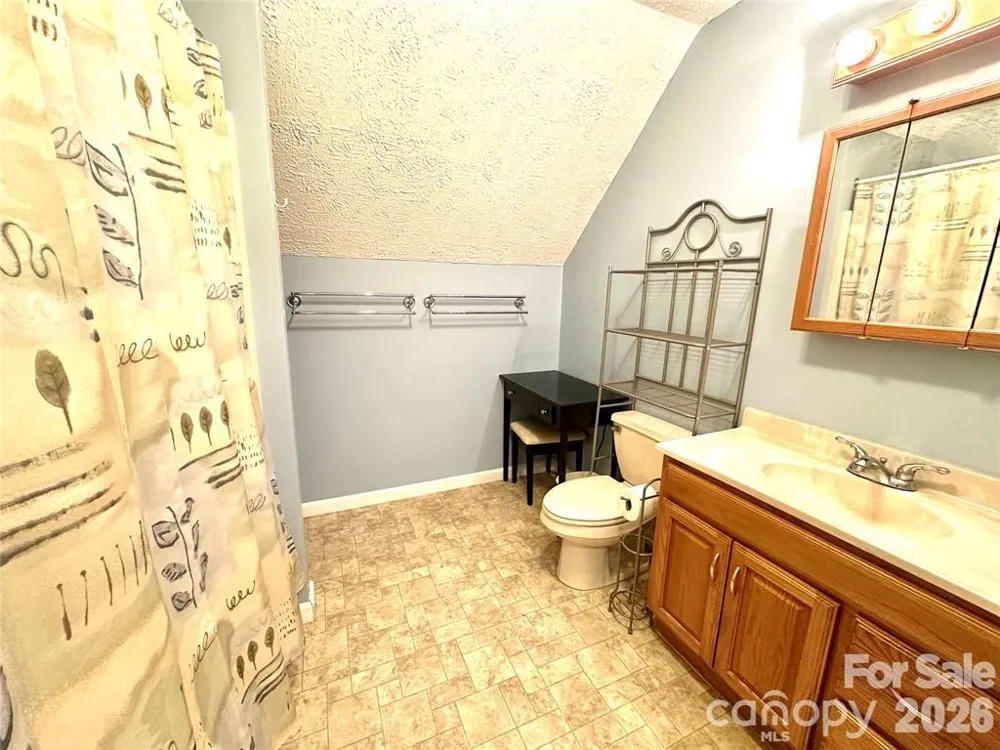 386 Groves Road Union Mills, NC 28167