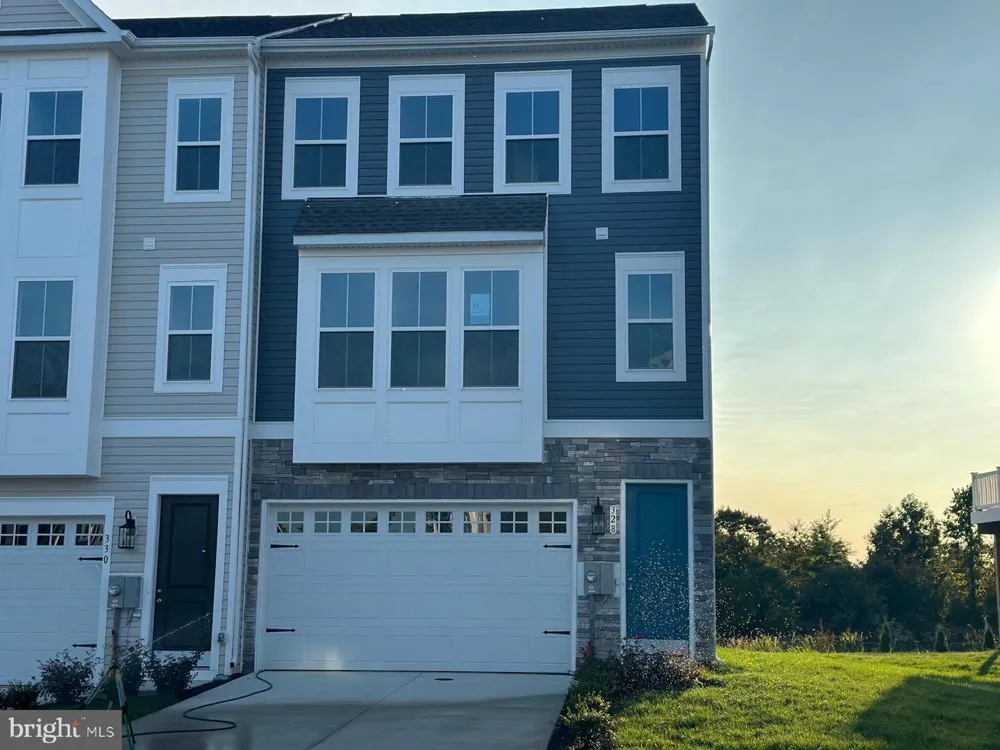 328 ANDREW COURT