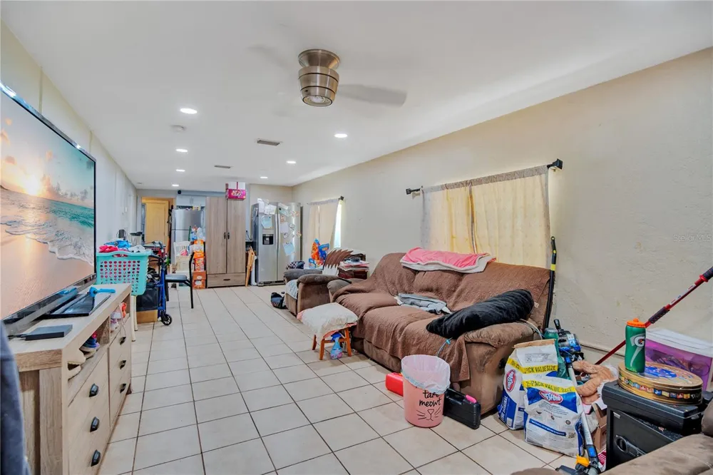640 ORANGE AVENUE Daytona Beach, FL 32114