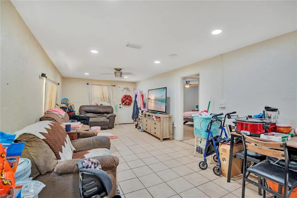 640 ORANGE AVENUE Daytona Beach, FL 32114