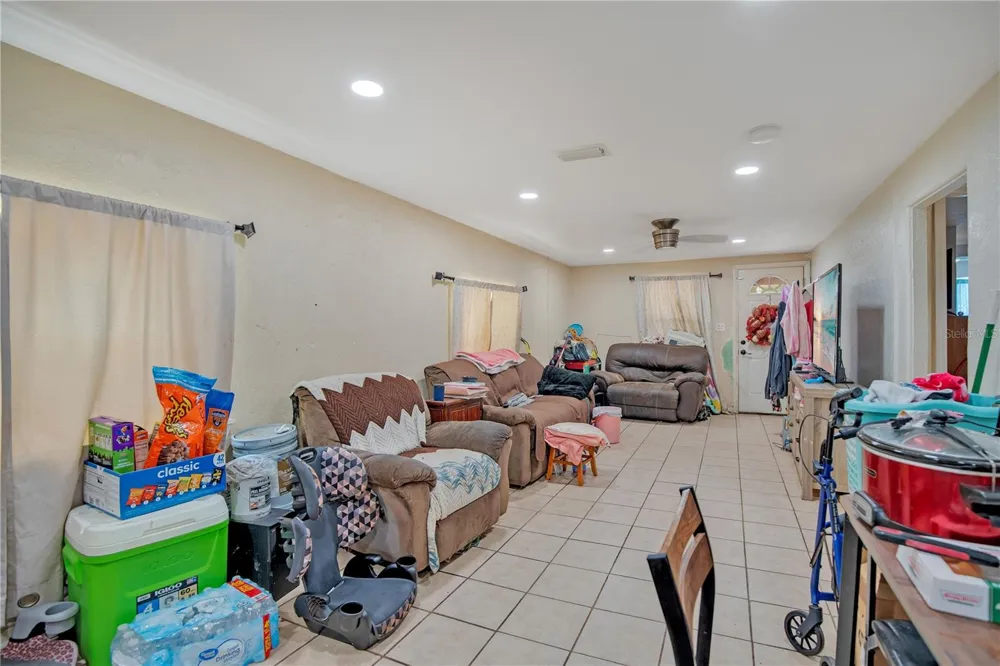 640 ORANGE AVENUE Daytona Beach, FL 32114
