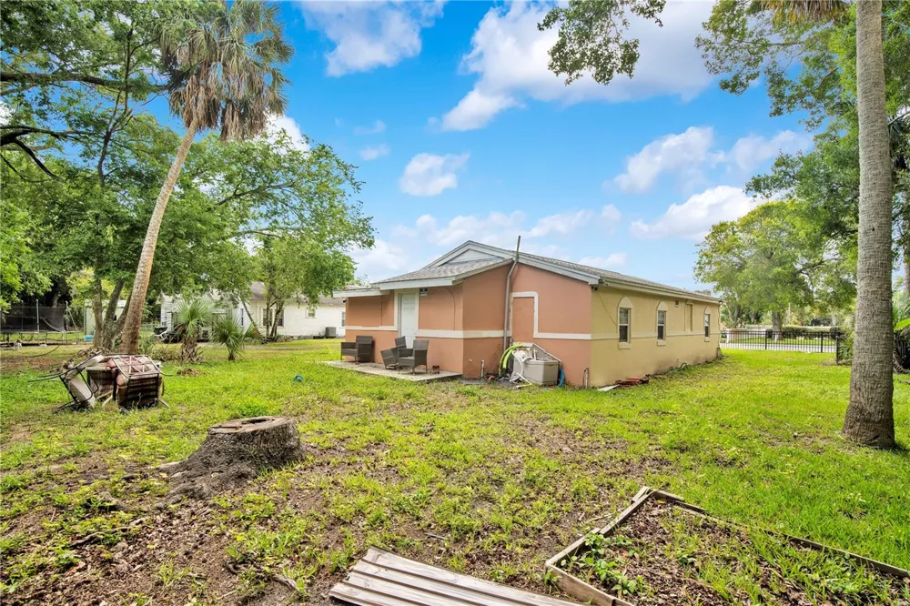640 ORANGE AVENUE Daytona Beach, FL 32114