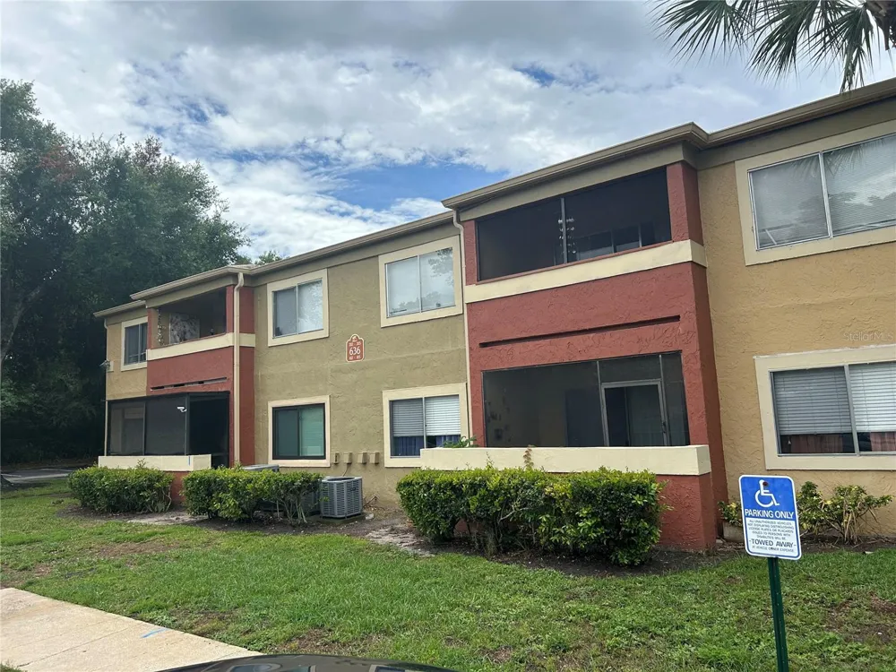 636 KENWICK CIRCLE #105 Casselberry, FL 32707