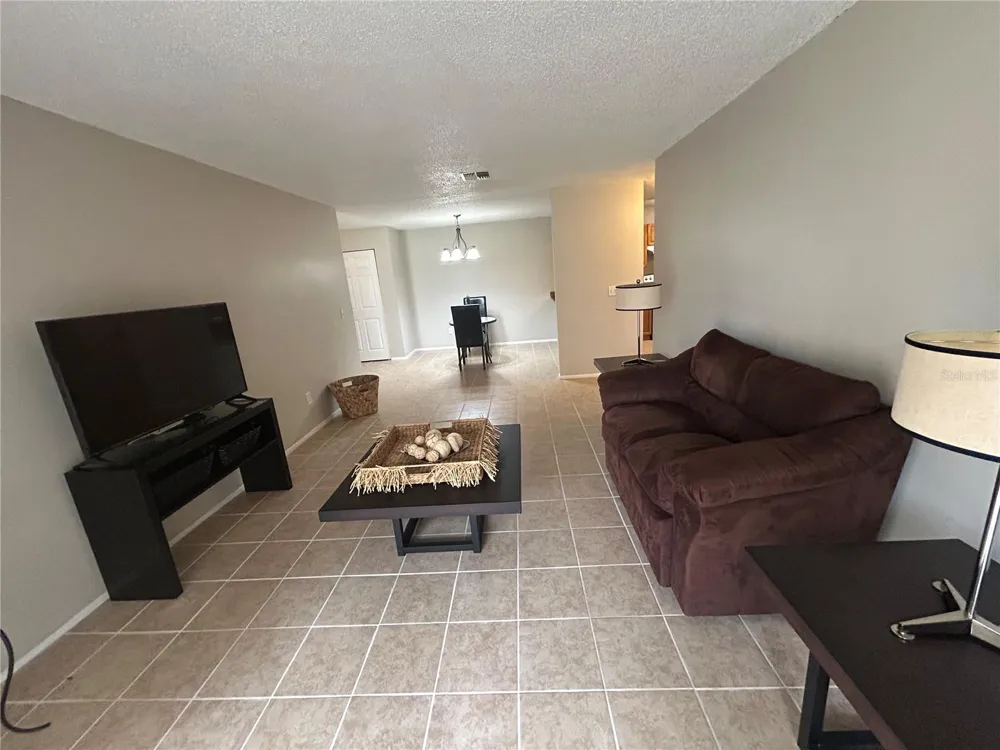 636 KENWICK CIRCLE #105 Casselberry, FL 32707