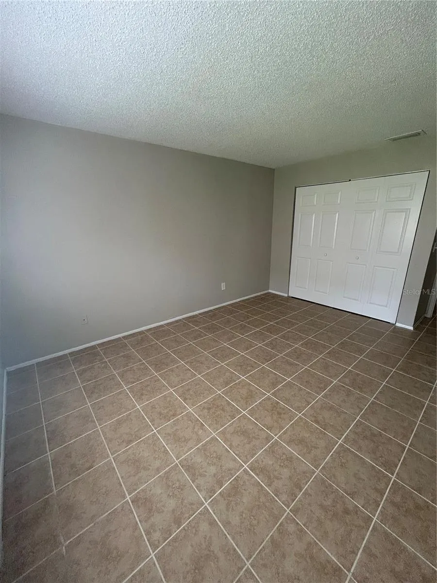 636 KENWICK CIRCLE #105 Casselberry, FL 32707