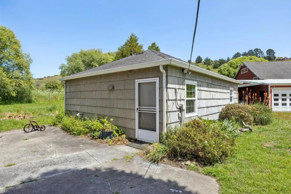 1650 Stage Road Pescadero, CA 94060
