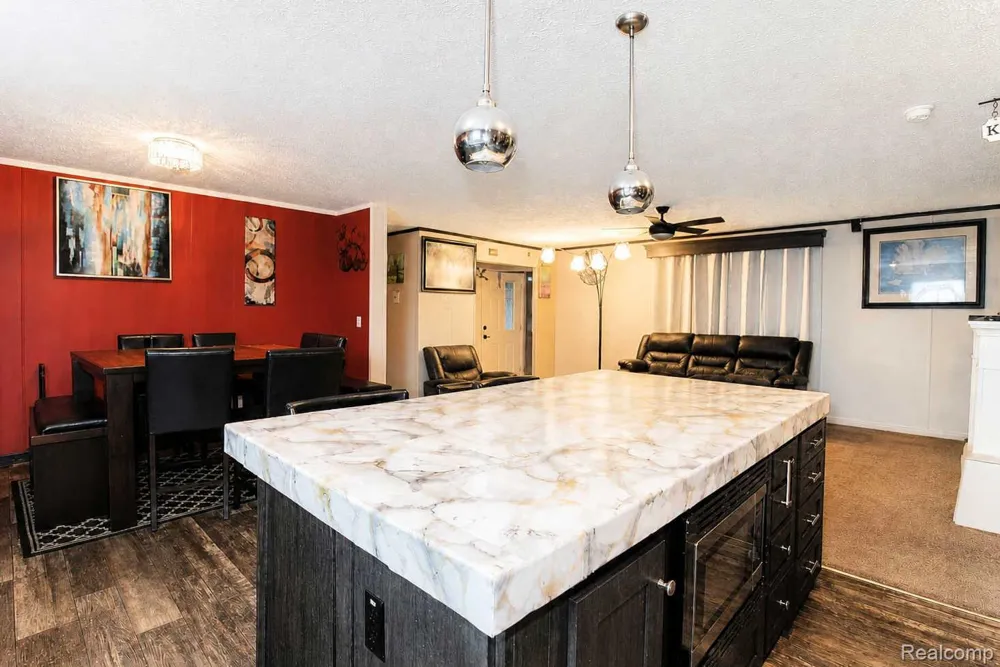 24445 Edwin Drive Brownstown Charter Township, MI 48134