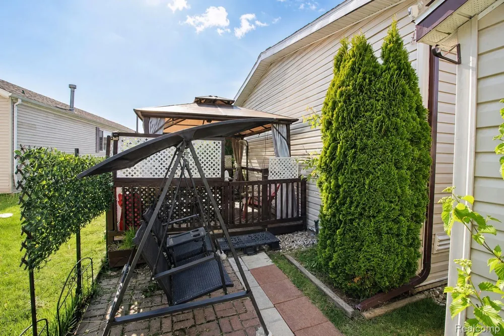 24445 Edwin Drive Brownstown Charter Township, MI 48134
