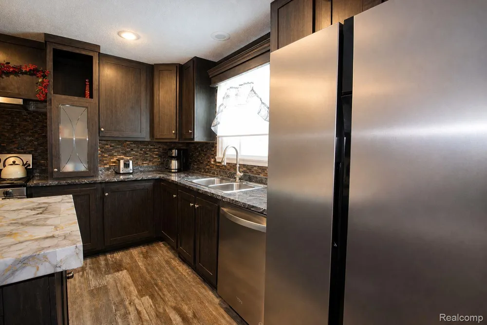 24445 Edwin Drive Brownstown Charter Township, MI 48134