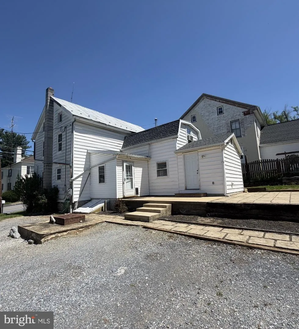 21321 LEITER STREET Hagerstown, MD 21742