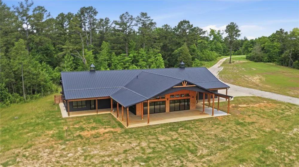 447 County Road 2211 Rusk, TX 75785