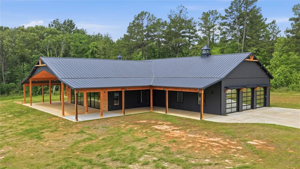 447 County Road 2211 Rusk, TX 75785