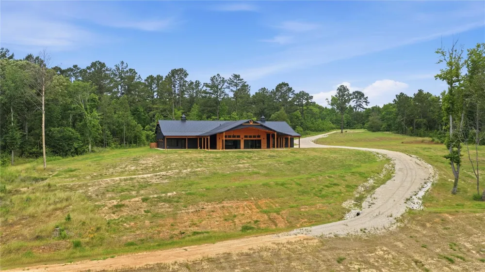 447 County Road 2211 Rusk, TX 75785