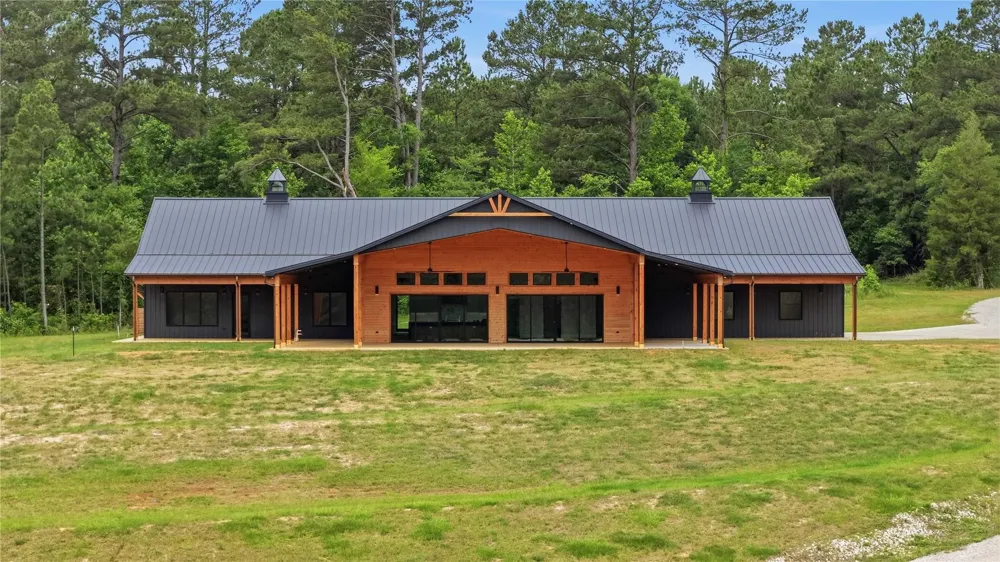 447 County Road 2211 Rusk, TX 75785