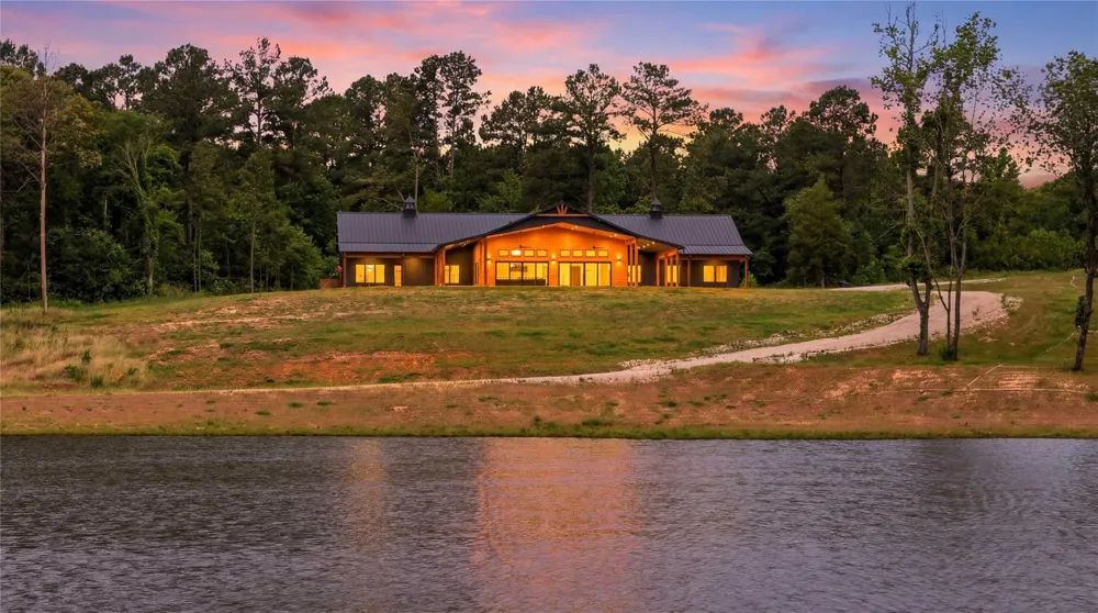 447 County Road 2211 Rusk, TX 75785