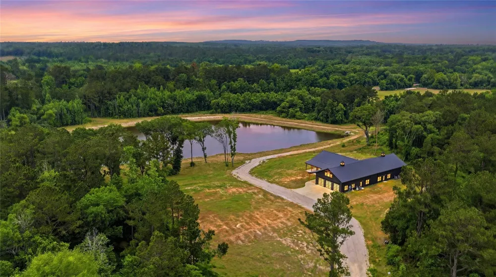 447 County Road 2211 Rusk, TX 75785