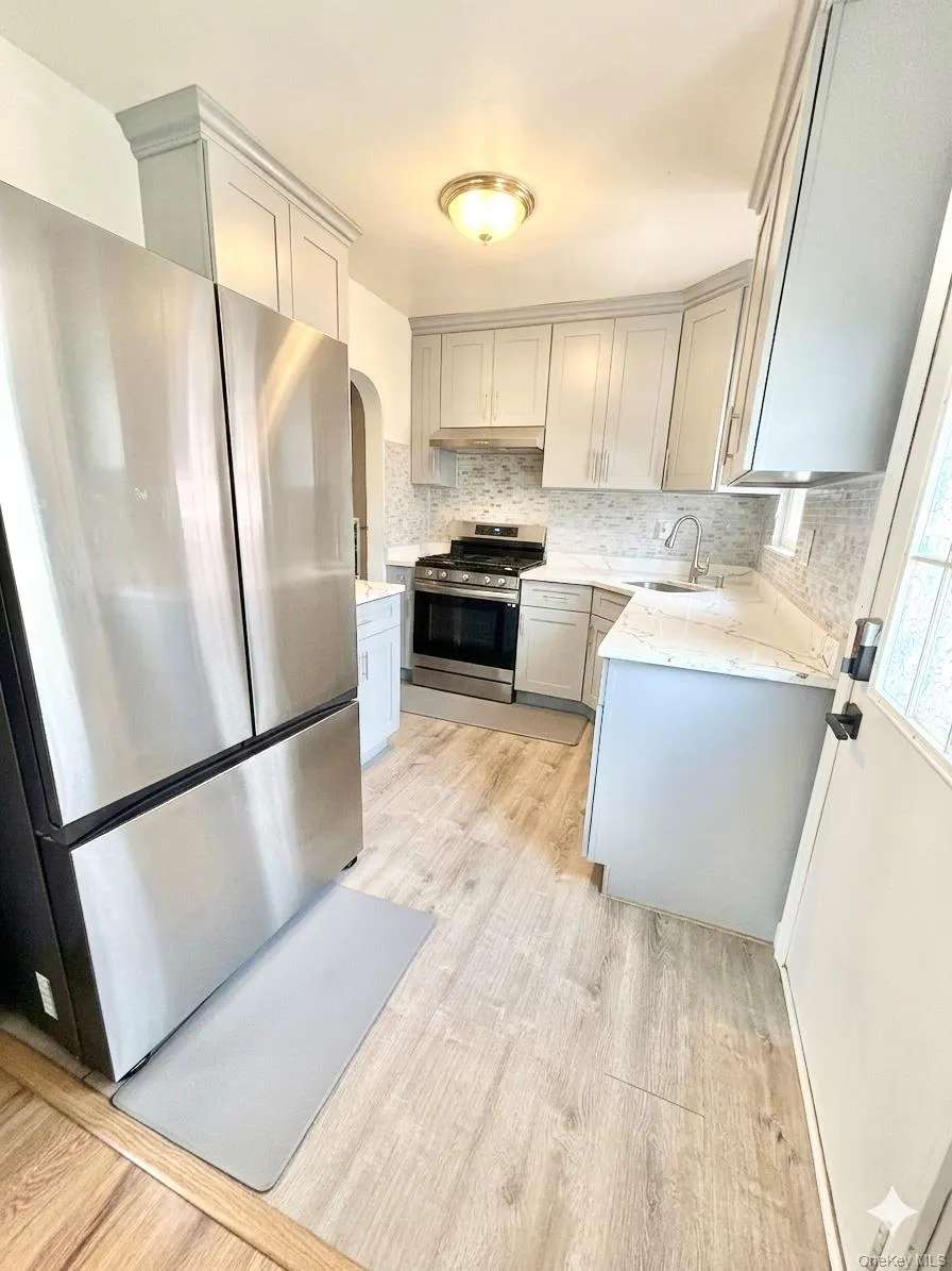 22723 109th Avenue Queens Village, NY 11429