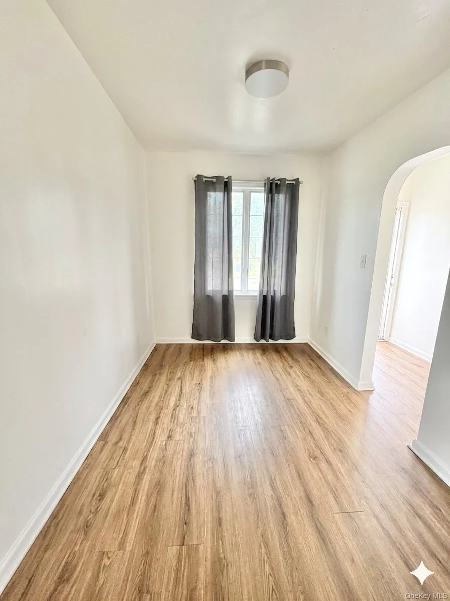 22723 109th Avenue Queens Village, NY 11429