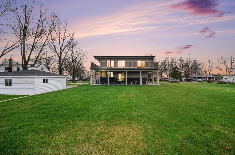 41285 Belvidere Street Harrison Township, MI 48045