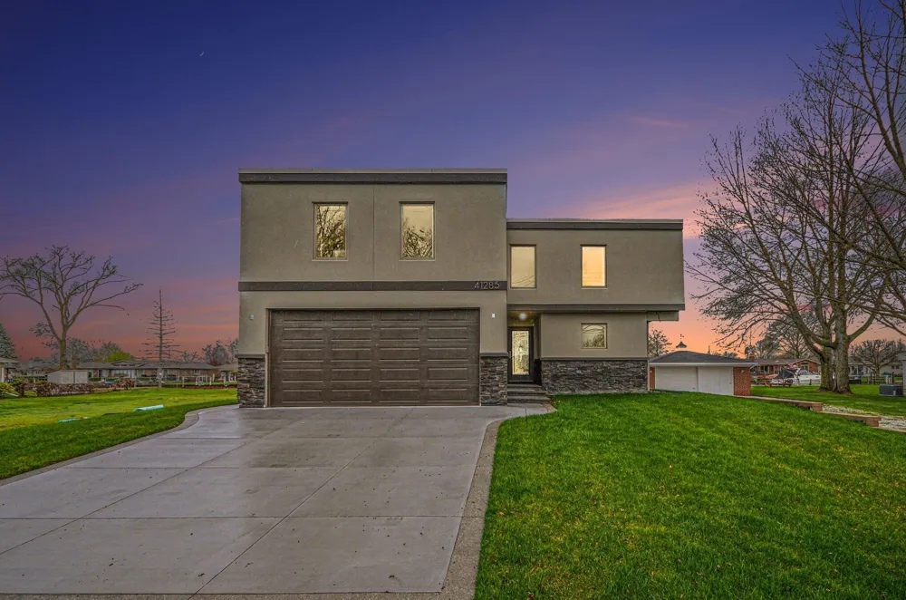 41285 Belvidere Street Harrison Township, MI 48045