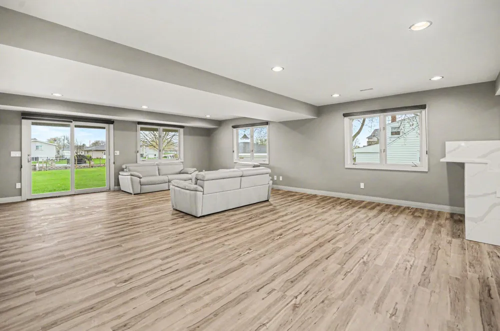41285 Belvidere Street Harrison Township, MI 48045