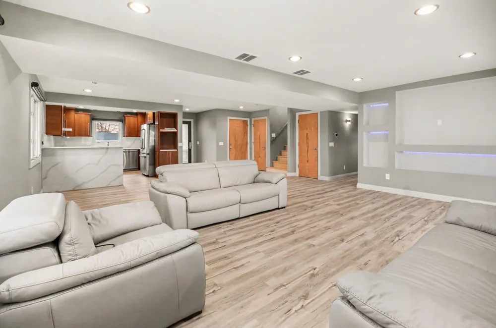 41285 Belvidere Street Harrison Township, MI 48045