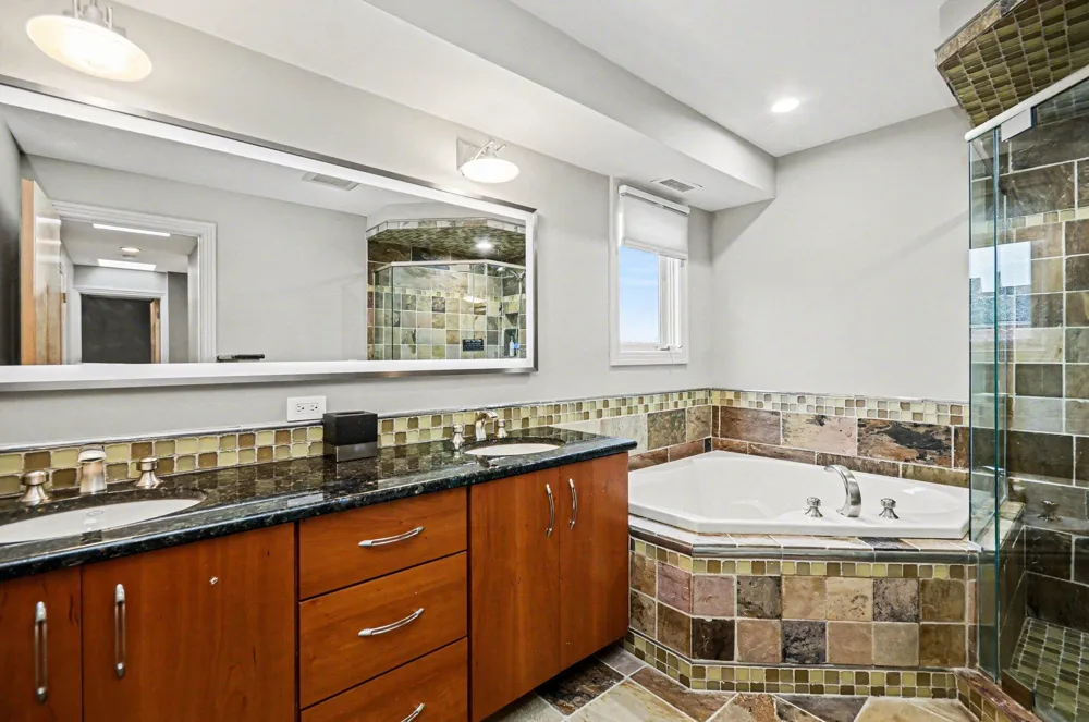 41285 Belvidere Street Harrison Township, MI 48045