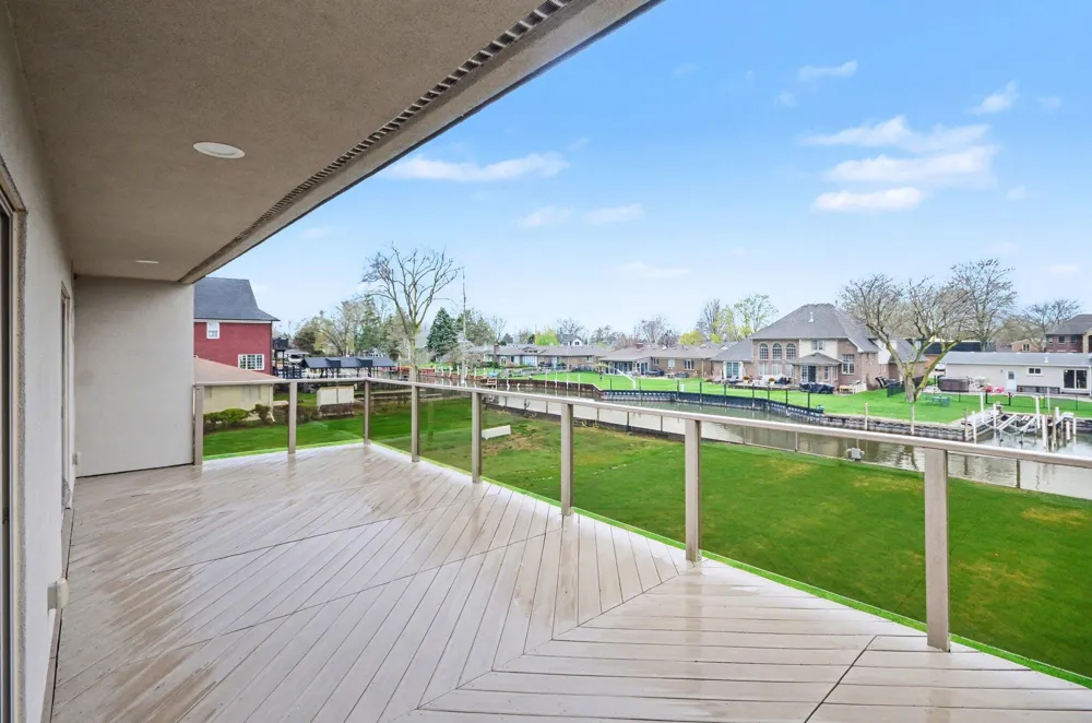 41285 Belvidere Street Harrison Township, MI 48045