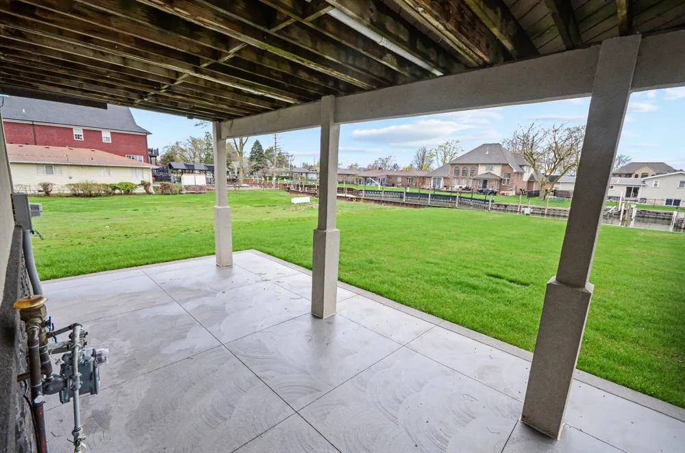 41285 Belvidere Street Harrison Township, MI 48045