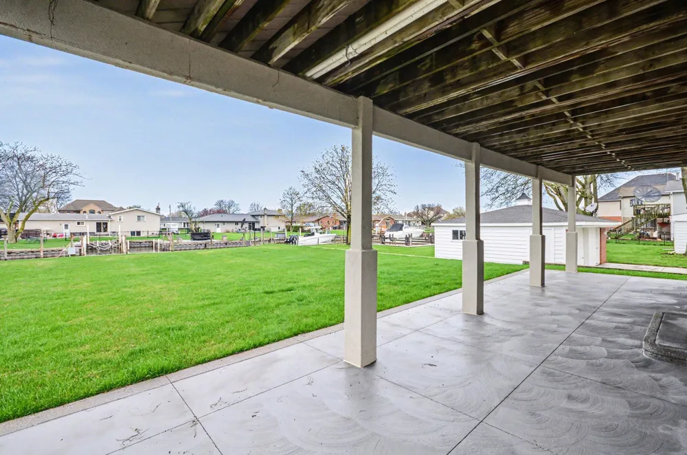 41285 Belvidere Street Harrison Township, MI 48045