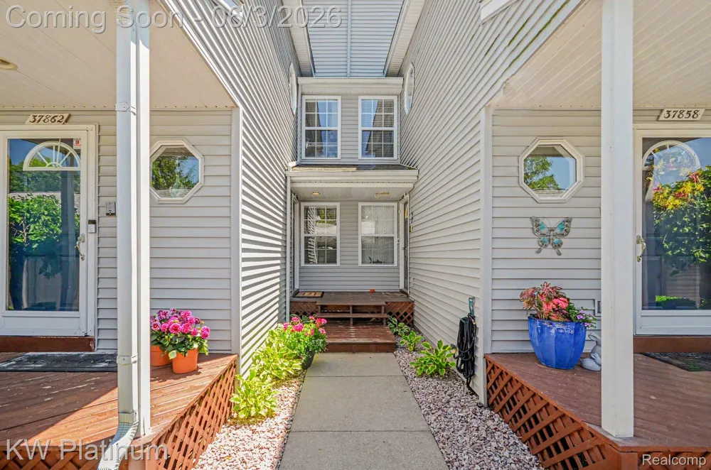 37860 Jefferson Avenue Harrison Charter Township, MI 48045