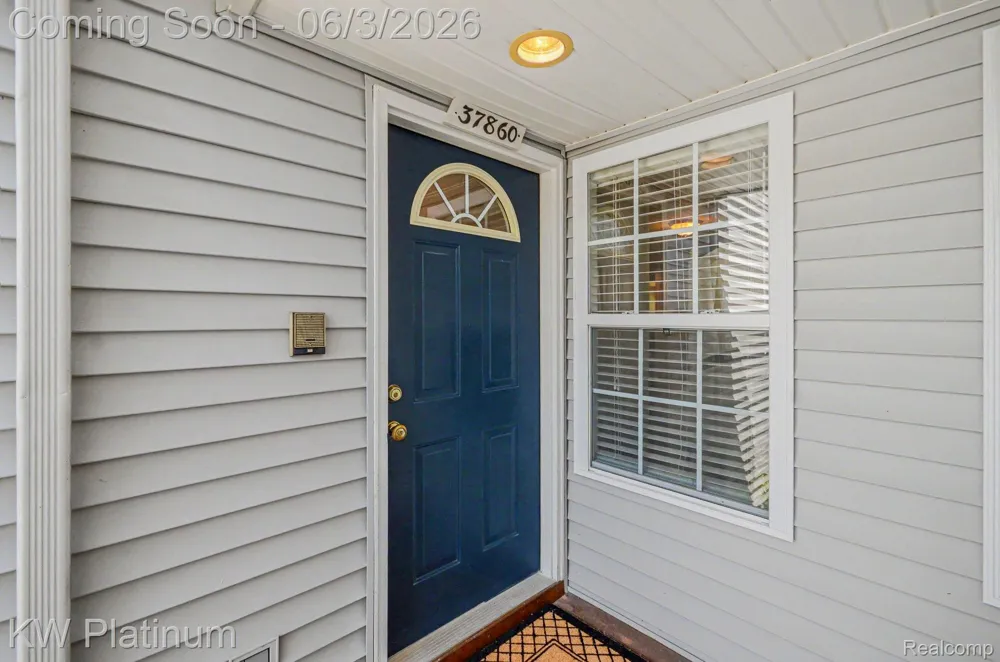 37860 Jefferson Avenue Harrison Charter Township, MI 48045