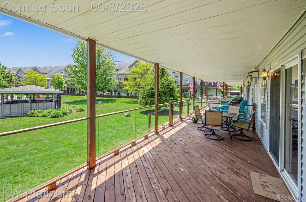 37860 Jefferson Avenue Harrison Charter Township, MI 48045