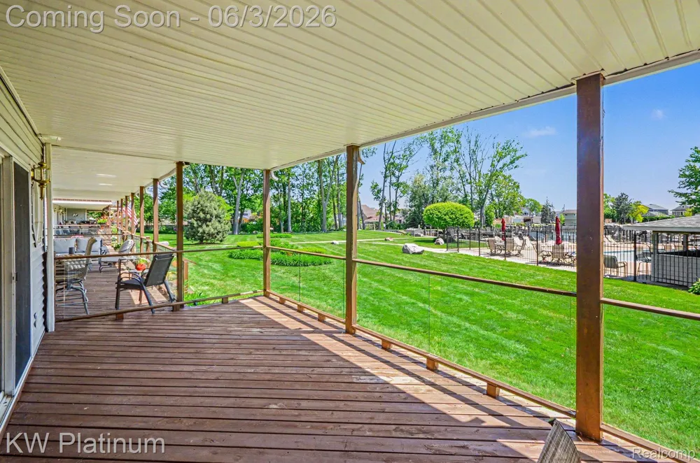 37860 Jefferson Avenue Harrison Charter Township, MI 48045