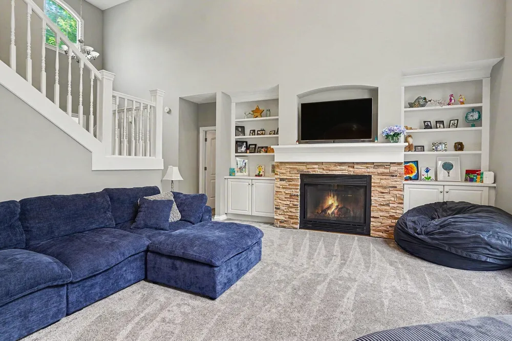 6400 Boulder Drive Norton Shores City, MI 49444