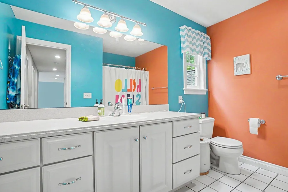 6400 Boulder Drive Norton Shores City, MI 49444