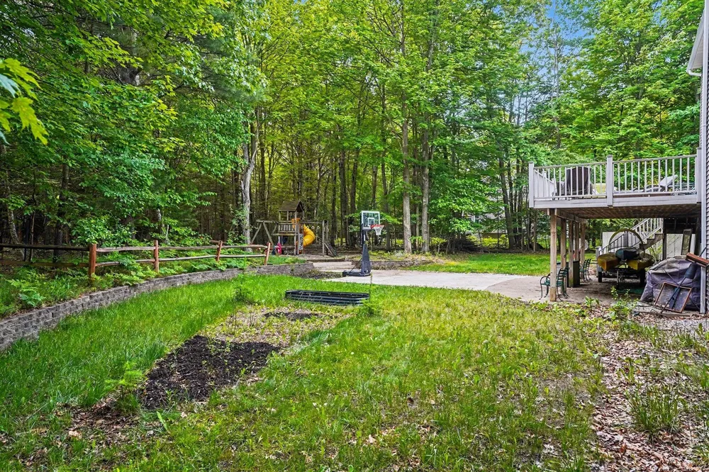 6400 Boulder Drive Norton Shores City, MI 49444