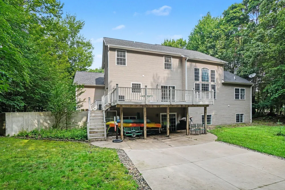 6400 Boulder Drive Norton Shores City, MI 49444