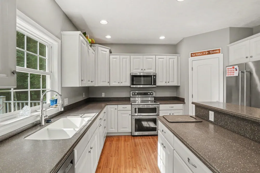 6400 Boulder Drive Norton Shores City, MI 49444