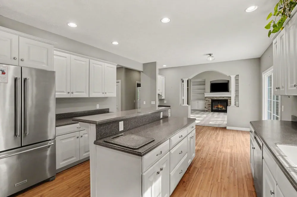 6400 Boulder Drive Norton Shores City, MI 49444