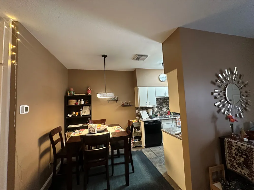 106 E 30th Street #203 Austin, TX 78705