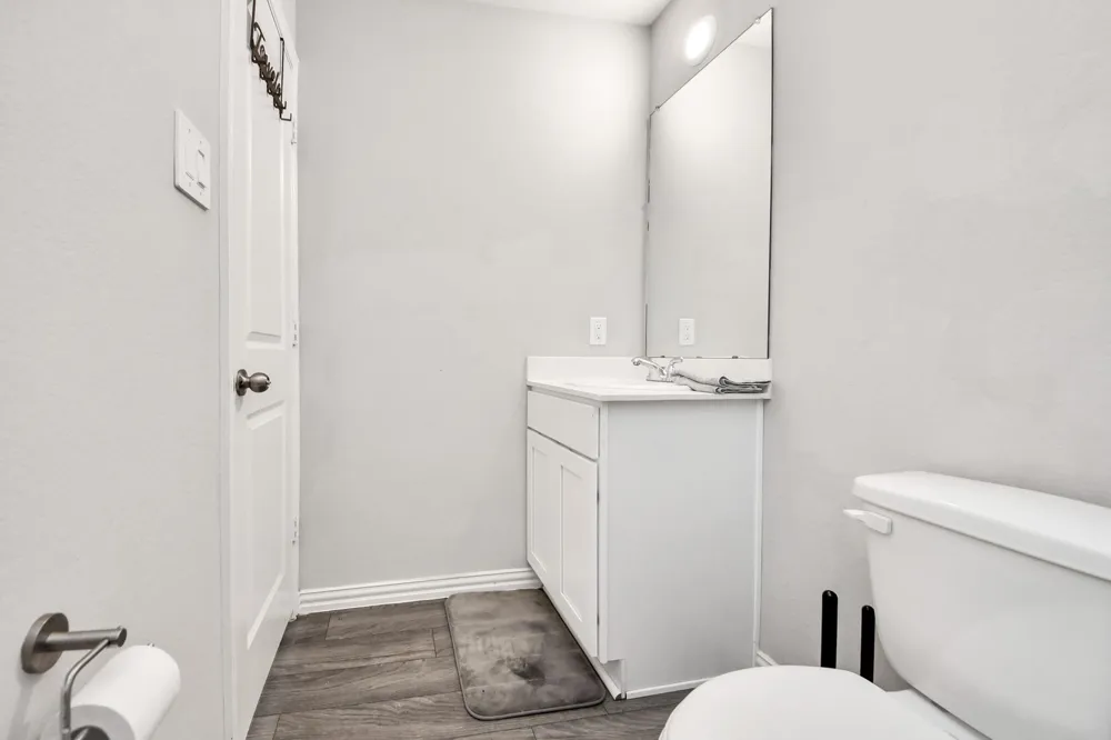 9027 Madera Road #B Houston, TX 77078