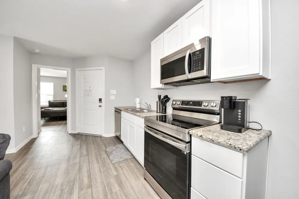 9027 Madera Road #B Houston, TX 77078
