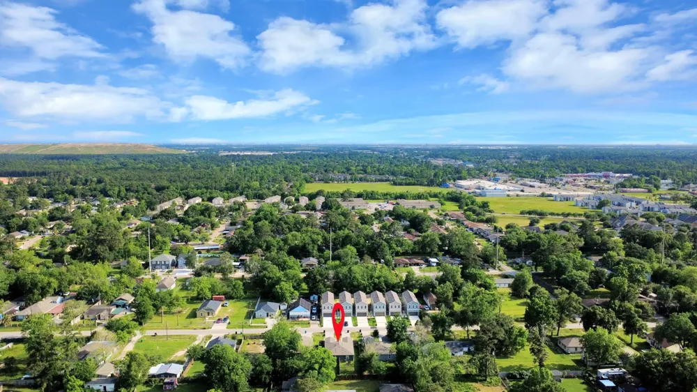 9027 Madera Road #B Houston, TX 77078