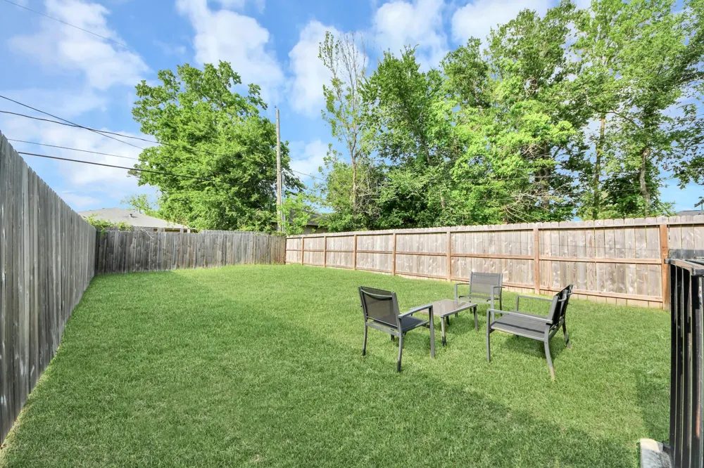 9027 Madera Road #B Houston, TX 77078